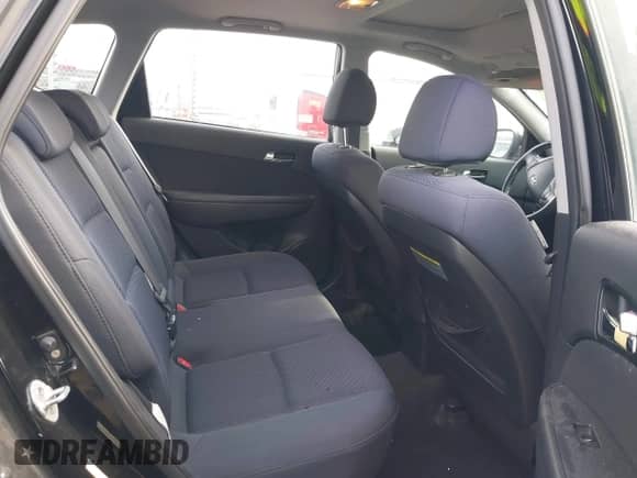 2010 Hyundai Elantra GLS z VIN KMHDC8AE1AU077144, wystawiony jako IAAI lot #41627198 z przebiegiem 136 083 mil mil oraz . Historia ofert i sprzedaży dostępna na DreamBid. Obrazek 8.