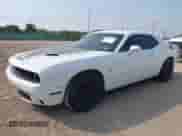 2015 Dodge Challenger R/T Scat Pack z VIN 2C3CDZFJ6FH757466, wystawiony jako IAAI lot #43039796 z przebiegiem 120 512 mil mil oraz . Historia ofert i sprzedaży dostępna na DreamBid. Obrazek 2.