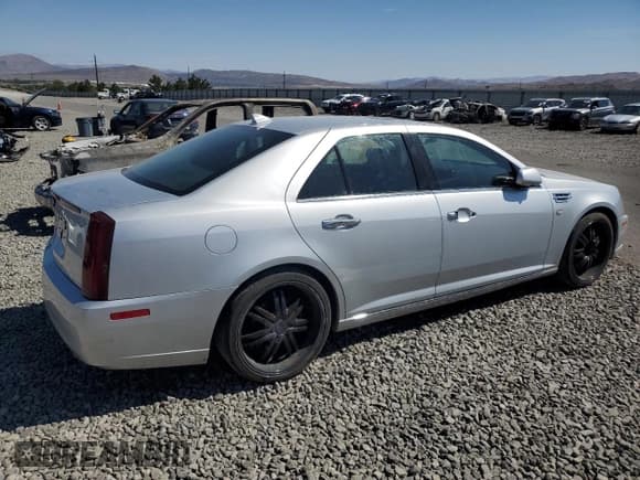 ✅ 2011 Cadillac STS RWD • VIN: 1G6DW6ED7B0118390 • Lot: 57355185. Wystawiony na Copart z przebiegiem 153 935 mil. Bezpłatny archiwum sprzedaży aukcyjnych z USA i szczegółowy raport historii pojazdu na DreamBid. Zdjęcie 3.