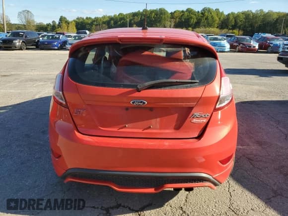 ✅ 2014 Ford Fiesta ST • VIN: 3FADP4GX6EM132228 • Lot: 85871715. Wystawiony na Copart z przebiegiem 139 018 mil. Bezpłatny archiwum sprzedaży aukcyjnych z USA i szczegółowy raport historii pojazdu na DreamBid. Zdjęcie 6.