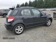 ✅ 2008 Suzuki SX4 • VIN: JS2YB417585104990 • Лот: 70782505. Опубликован ранее на Copart с пробегом 104 355 миль. Бесплатный доступ к архиву аукционных продаж из США и подробный отчёт об истории автомобиля на DreamBid. Изображение 3.