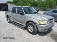 ✅ 2003 Ford Explorer Sport Trac XLS • VIN: 1FMZU77E23UA64779 • Lot: 42241409. Wystawiony na IAAI z przebiegiem 212 608 mil. Bezpłatny archiwum sprzedaży aukcyjnych z USA i szczegółowy raport historii pojazdu na DreamBid. Zdjęcie 1.