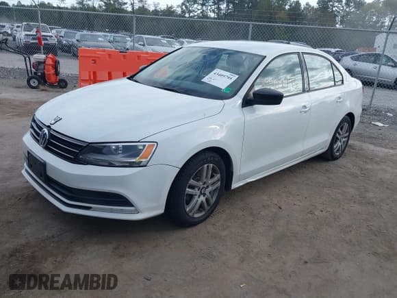 ✅ 2015 Volkswagen Jetta S • VIN: 3VW2K7AJ7FM354619 • Lot: 43409795. Wystawiony na IAAI z przebiegiem 136 046 mil. Bezpłatny archiwum sprzedaży aukcyjnych z USA i szczegółowy raport historii pojazdu na DreamBid. Zdjęcie 2.