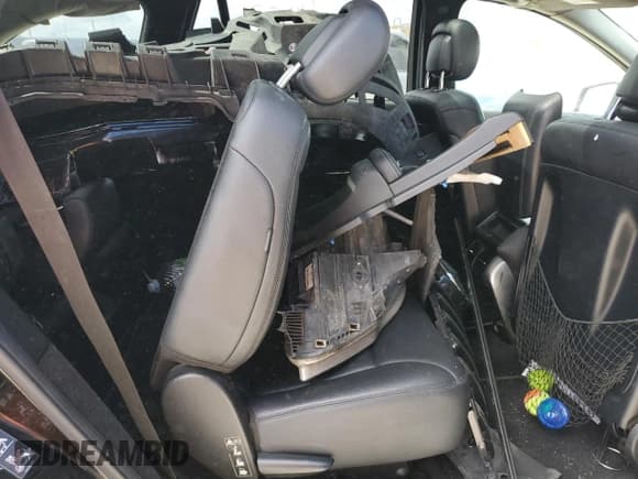 ✅ 2012 Mercedes-Benz R 350 • VIN: 4JGCB5HE1CA142775 • Lot: 66994145. Wystawiony na Copart z przebiegiem 171 243 mil. Bezpłatny archiwum sprzedaży aukcyjnych z USA i szczegółowy raport historii pojazdu na DreamBid. Zdjęcie 11.