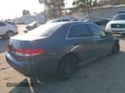 ✅ 2004 Honda Accord LX • VIN: 1HGCM56434A004182 • Lot: 43753242. Wystawiony na IAAI z przebiegiem 165 749 mil. Bezpłatny archiwum sprzedaży aukcyjnych z USA i szczegółowy raport historii pojazdu na DreamBid. Zdjęcie 4.