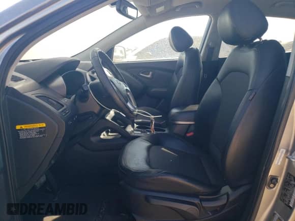 2011 Hyundai Tucson Limited z VIN KM8JU3ACXBU122083, wystawiony jako Copart lot #71179764 z przebiegiem 154 164 mil mil oraz Czysty tytuł • Clean title. Historia ofert i sprzedaży dostępna na DreamBid. Obrazek 7.