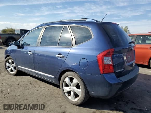 ✅ 2007 Kia Rondo EX • VIN: KNAFG526177077768 • Lot: 74614654. Wystawiony na Copart z przebiegiem 125 409 mil. Bezpłatny archiwum sprzedaży aukcyjnych z USA i szczegółowy raport historii pojazdu na DreamBid. Zdjęcie 2.