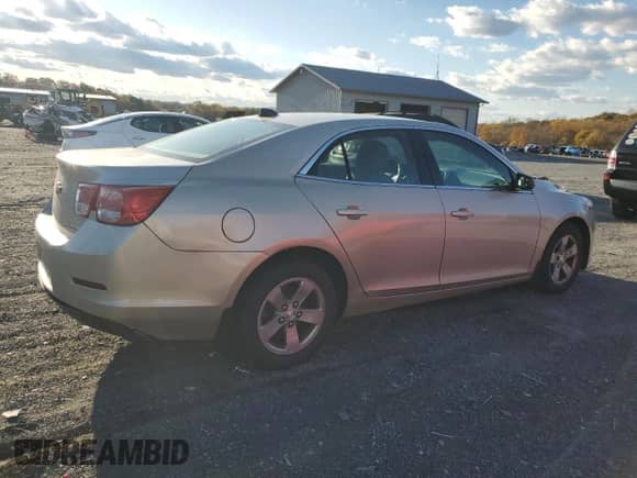 2014 Chevrolet Malibu LS с VIN 1G11B5SL0EF142915, выставлен на аукционе Copart как лот 90798175 с пробегом 183 811 миль миль и Чистый • Clean title. История ставок и продаж доступна на DreamBid. Изображение 3.