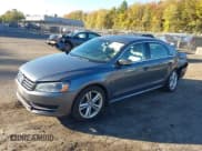 ✅ 2015 Volkswagen Passat SE • VIN: 1VWBV7A36FC078234 • Лот: 43385672. Опубликован ранее на IAAI с пробегом 102 906 миль. Бесплатный доступ к архиву аукционных продаж из США и подробный отчёт об истории автомобиля на DreamBid. Изображение 2.