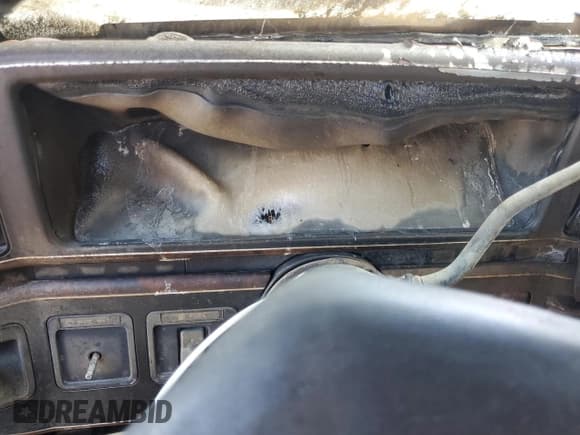 ✅ 1989 Ford F-250 • VIN: 1FTHX26G1KKB05832 • Lot: 52650305. Listed on Copart with Not provided. Free auction sales archive from the USA and detailed vehicle history report at DreamBid. Image 9.