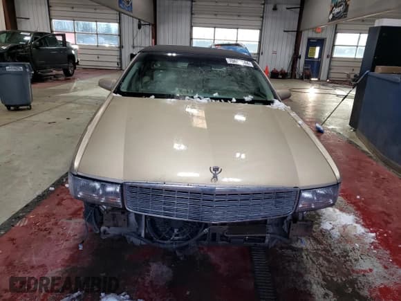 ✅ 1995 Cadillac DeVille • VIN: 1G6KD52B3SU259069 • Lot: 70656044. Wystawiony na Copart z przebiegiem 188 183 mil. Bezpłatny archiwum sprzedaży aukcyjnych z USA i szczegółowy raport historii pojazdu na DreamBid. Zdjęcie 5.