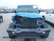 ✅ 2020 Jeep Gladiator Sport S • VIN: 1C6HJTAG3LL201785 • Lot: 43717475. Wystawiony na IAAI z przebiegiem Nie podano. Bezpłatny archiwum sprzedaży aukcyjnych z USA i szczegółowy raport historii pojazdu na DreamBid. Zdjęcie 11.