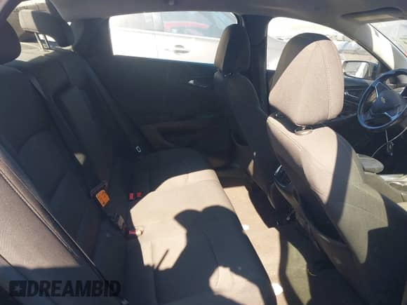 2018 Chevrolet Malibu LT with VIN 1G1ZD5ST9JF153533, listed as a IAAI auction lot 43187054 with 136,317 mi miles and . Bid and sale history available at DreamBid. Image 8.