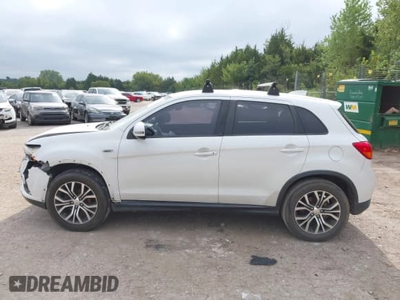 ✅ 2017 Mitsubishi Outlander ES • VIN: JA4AP3AU6HZ018930 • Лот: 43133329. Опубликован ранее на IAAI с пробегом 160 606 миль. Бесплатный доступ к архиву аукционных продаж из США и подробный отчёт об истории автомобиля на DreamBid. Изображение 14.