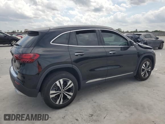 ✅ 2024 Mercedes-Benz GLA 250 • VIN: W1N4N4GB9RJ578793 • Лот: 50216895. Опубликован ранее на Copart с пробегом 10 873 миль. Бесплатный доступ к архиву аукционных продаж из США и подробный отчёт об истории автомобиля на DreamBid. Изображение 3.