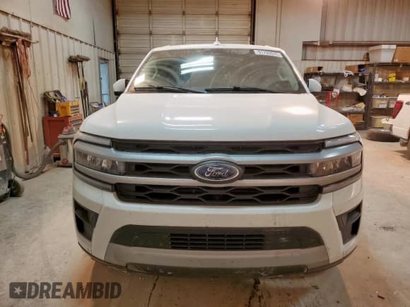 ✅ 2022 Ford Expedition XLT • VIN: 1FMJU1HT9NEA48633 • Лот: 91726075. Опубликован ранее на Copart с пробегом 51 555 миль. Бесплатный доступ к архиву аукционных продаж из США и подробный отчёт об истории автомобиля на DreamBid. Изображение 5.