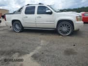 ✅ 2008 Chevrolet Avalanche 2LT • VIN: 3GNEC12048G233569 • Lot: 56966565. Wystawiony na Copart z przebiegiem 17 228 mil. Bezpłatny archiwum sprzedaży aukcyjnych z USA i szczegółowy raport historii pojazdu na DreamBid. Zdjęcie 4.