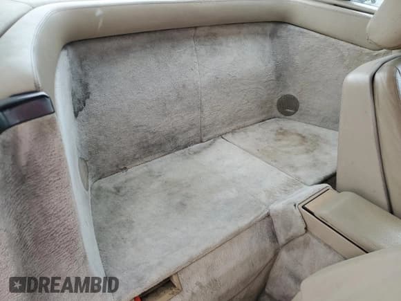 ✅ 1997 Mercedes-Benz SL 500 • VIN: WDBFA67FXVF151578 • Лот: 53587755. Опубликован ранее на Copart с пробегом 150 800 миль. Бесплатный доступ к архиву аукционных продаж из США и подробный отчёт об истории автомобиля на DreamBid. Изображение 10.