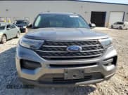 ✅ 2022 Ford Explorer XLT • VIN: 1FMSK8DH7NGA00623 • Lot: 81809975. Wystawiony na Copart z przebiegiem 75 076 mil. Bezpłatny archiwum sprzedaży aukcyjnych z USA i szczegółowy raport historii pojazdu na DreamBid. Zdjęcie 5.