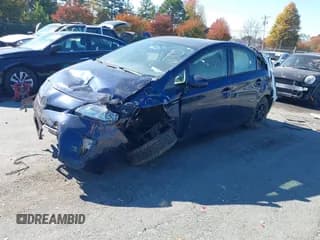 ✅ 2015 Toyota Prius Three • VIN: JTDKN3DU9F1976757 • Лот: 43612003. Опубликован ранее на IAAI с пробегом 150 990 миль. Бесплатный доступ к архиву аукционных продаж из США и подробный отчёт об истории автомобиля на DreamBid. Изображение 2.