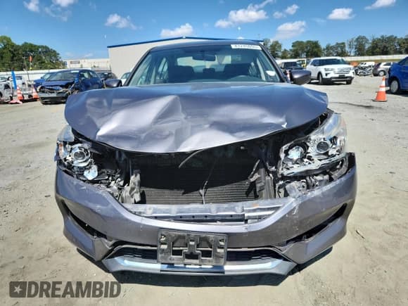 ✅ 2017 Honda Accord LX • VIN: 1HGCR2F38HA263280 • Lot: 81245095. Listed on Copart with 137,843 mi. Free auction sales archive from the USA and detailed vehicle history report at DreamBid. Image 5.