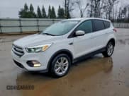 ✅ 2019 Ford Escape SE • VIN: 1FMCU9GD6KUC10902 • Лот: 93094675. Опубликован ранее на Copart с пробегом 149 831 миль. Бесплатный доступ к архиву аукционных продаж из США и подробный отчёт об истории автомобиля на DreamBid. Изображение 1.
