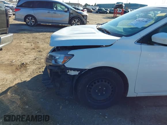 ✅ 2017 Nissan Sentra SV • VIN: 3N1AB7AP9HY314589 • Lot: 43529338. Wystawiony na IAAI z przebiegiem 130 408 mil. Bezpłatny archiwum sprzedaży aukcyjnych z USA i szczegółowy raport historii pojazdu na DreamBid. Zdjęcie 6.