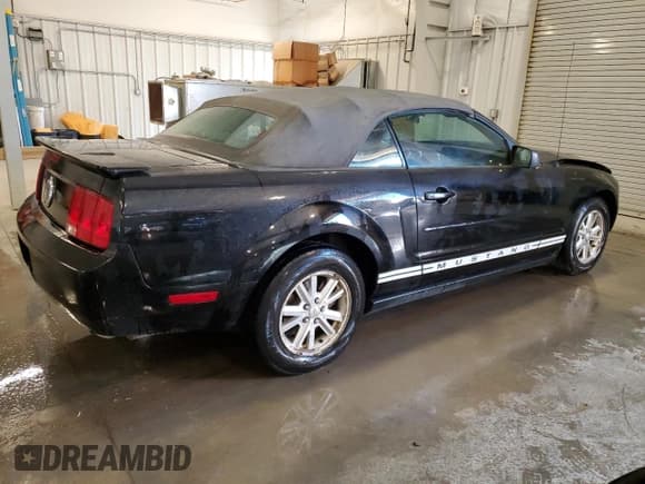 ✅ 2007 Ford Mustang Deluxe • VIN: 1ZVFT84N875344806 • Lot: 82203135. Listed on Copart with 160,404 mi. Free auction sales archive from the USA and detailed vehicle history report at DreamBid. Image 3.