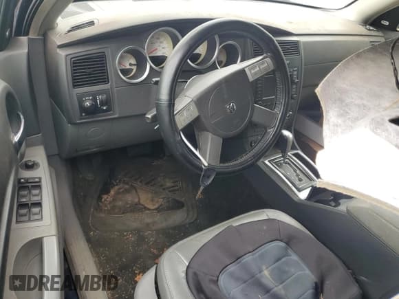 ✅ 2005 Dodge Magnum • VIN: 2D8GZ58235H551146 • Lot: 92037745. Wystawiony na Copart z przebiegiem Nie podano. Bezpłatny archiwum sprzedaży aukcyjnych z USA i szczegółowy raport historii pojazdu na DreamBid. Zdjęcie 8.