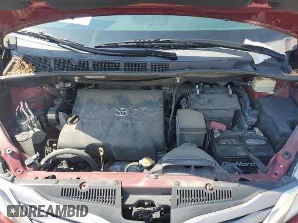 ✅ 2016 Toyota Sienna XLE • VIN: 5TDYK3DC3GS738224 • Lot: 67545595. Wystawiony na Copart z przebiegiem 136 238 mil. Bezpłatny archiwum sprzedaży aukcyjnych z USA i szczegółowy raport historii pojazdu na DreamBid. Zdjęcie 12.