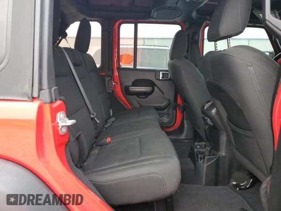 ✅ 2018 Jeep Wrangler Unlimited Sport • VIN: 1C4HJXDG6JW163220 • Lot: 85845465. Listed on Copart with 103,957 mi. Free auction sales archive from the USA and detailed vehicle history report at DreamBid. Image 10.