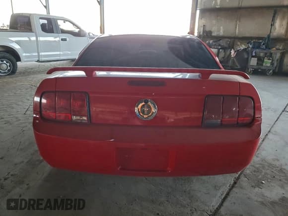 ✅ 2005 Ford Mustang Deluxe • VIN: 1ZVFT80N455167349 • Lot: 95136415. Listed on Copart with 189,573 mi. Free auction sales archive from the USA and detailed vehicle history report at DreamBid. Image 6.