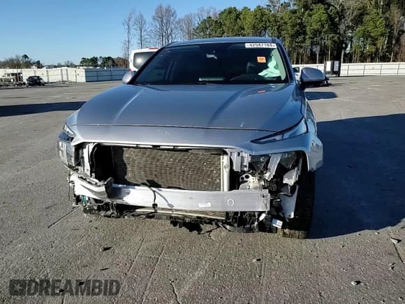 ✅ 2023 Hyundai Santa Fe SE • VIN: 5NMS14AJ1PH507715 • Lot: 42547184. Wystawiony na Copart z przebiegiem 26 534 mil. Bezpłatny archiwum sprzedaży aukcyjnych z USA i szczegółowy raport historii pojazdu na DreamBid. Zdjęcie 11.