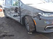 ✅ 2022 Chrysler Pacifica Hybrid Limited • VIN: 2C4RC1S71NR143650 • Лот: 41701707. Опубликован ранее на IAAI с пробегом 32 094 миль. Бесплатный доступ к архиву аукционных продаж из США и подробный отчёт об истории автомобиля на DreamBid. Изображение 6.