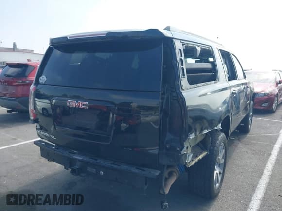 ✅ 2017 GMC Yukon XL SLT • VIN: 1GKS2GKC0HR388796 • Лот: 42670054. Опубликован ранее на IAAI с пробегом 88 393 миль. Бесплатный доступ к архиву аукционных продаж из США и подробный отчёт об истории автомобиля на DreamBid. Изображение 4.