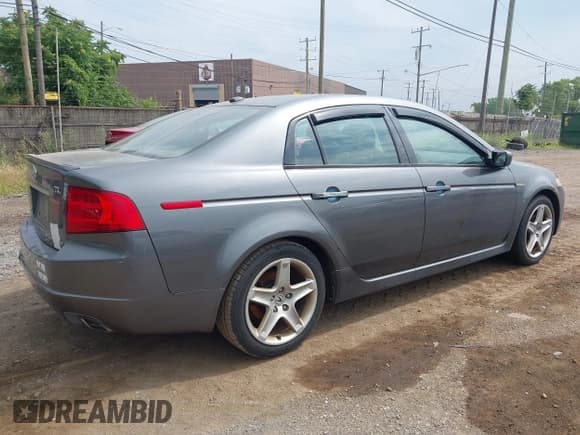 ✅ 2004 Acura TL • VIN: 19UUA66224A056145 • Lot: 42729089. Listed on IAAI with 163,101 mi. Free auction sales archive from the USA and detailed vehicle history report at DreamBid. Image 4.