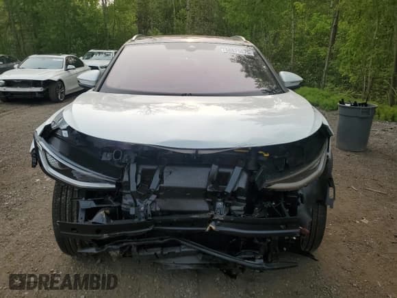 ✅ 2025 Volkswagen ID.4 • VIN: 1V2ASPE88SC001368 • Лот: 58825075. Опубликован ранее на Copart с пробегом 852 миль. Бесплатный доступ к архиву аукционных продаж из США и подробный отчёт об истории автомобиля на DreamBid. Изображение 5.