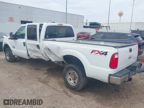 ✅ 2012 Ford F-250 XL • VIN: 1FT7W2BT4CEB57781 • Лот: 42384393. Опубликован ранее на IAAI с пробегом 252 719 миль. Бесплатный доступ к архиву аукционных продаж из США и подробный отчёт об истории автомобиля на DreamBid. Изображение 3.