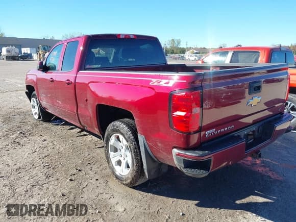 ✅ 2017 Chevrolet Silverado 1500 LT • VIN: 1GCVKREC4HZ116932 • Лот: 43389720. Опубликован ранее на IAAI с пробегом 72 108 миль. Бесплатный доступ к архиву аукционных продаж из США и подробный отчёт об истории автомобиля на DreamBid. Изображение 3.