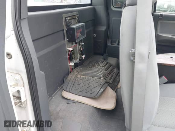 2007 Dodge Dakota ST с VIN 1D7HW22K07S202496, выставлен на аукционе IAAI как лот 42319252 с пробегом 124 696 миль миль и . История ставок и продаж доступна на DreamBid. Изображение 8.