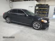 ✅ 2017 Mercedes-Benz C 300 • VIN: 55SWF4KB8HU208850 • Лот: 87406825. Опубликован ранее на Copart с пробегом 125 301 миль. Бесплатный доступ к архиву аукционных продаж из США и подробный отчёт об истории автомобиля на DreamBid. Изображение 4.