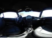 ✅ 2014 MINI Convertible S • VIN: WMWZP3C53ET706796 • Lot: 42363811. Wystawiony na IAAI z przebiegiem 93 581 mil. Bezpłatny archiwum sprzedaży aukcyjnych z USA i szczegółowy raport historii pojazdu na DreamBid. Zdjęcie 20.