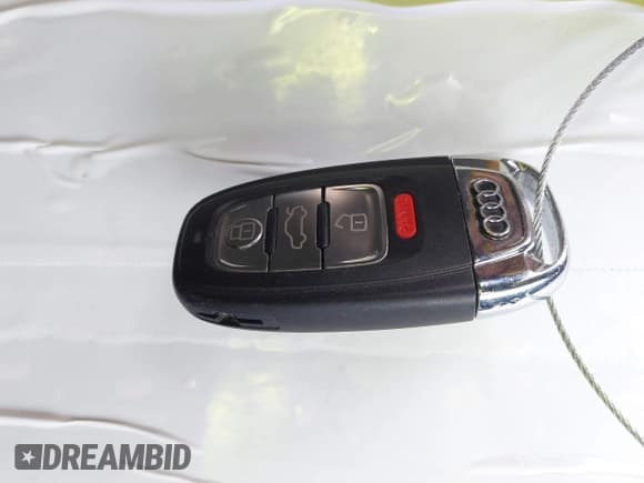 ✅ 2013 Audi A5 Prestige • VIN: WAUVFAFR6DA001151 • Lot: 40968869. Wystawiony na IAAI z przebiegiem 70 197 mil. Bezpłatny archiwum sprzedaży aukcyjnych z USA i szczegółowy raport historii pojazdu na DreamBid. Zdjęcie 11.