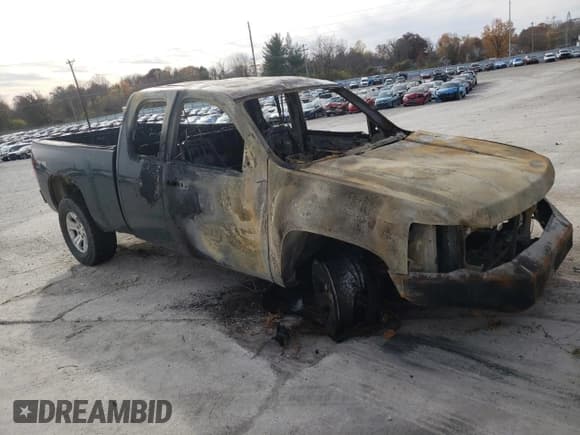 ✅ 2010 Chevrolet Silverado 1500 LT • VIN: 1GCSKSE30AZ136949 • Lot: 76276973. Listed on Copart with Not provided. Free auction sales archive from the USA and detailed vehicle history report at DreamBid. Image 4.