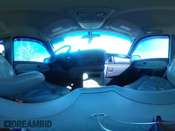 2000 Chevrolet Suburban LT с VIN 3GNFK16T7YG129363, выставлен на аукционе IAAI как лот 41586348 с пробегом 150 111 миль миль и . История ставок и продаж доступна на DreamBid. Изображение 19.