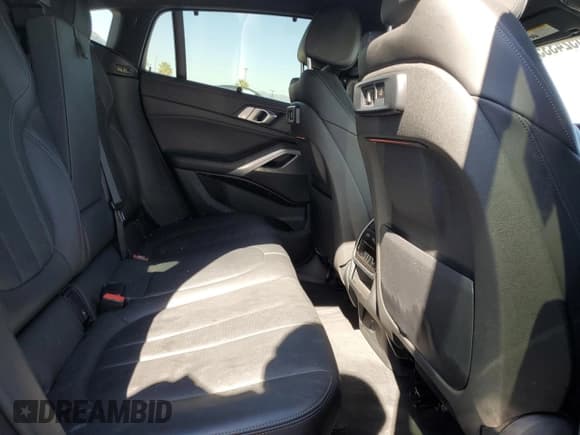 ✅ 2020 BMW X6 sDrive40i • VIN: 5UXCY4C01L9C67108 • Lot: 90524335. Wystawiony na Copart z przebiegiem 134 952 mil. Bezpłatny archiwum sprzedaży aukcyjnych z USA i szczegółowy raport historii pojazdu na DreamBid. Zdjęcie 11.