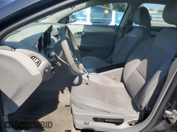 ✅ 2011 Chevrolet Malibu 1LT • VIN: 1G1ZC5E19BF196168 • Lot: 81448135. Listed on Copart with 148,027 mi. Free auction sales archive from the USA and detailed vehicle history report at DreamBid. Image 7.