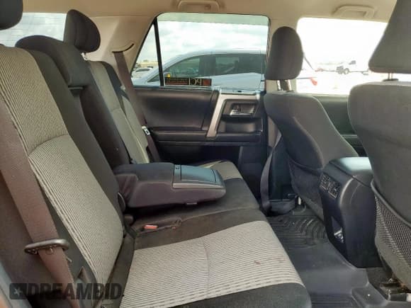 ✅ 2021 Toyota 4Runner SR5 • VIN: JTEMU5JR8M5854576 • Lot: 70528435. Listed on Copart with 138,224 mi. Free auction sales archive from the USA and detailed vehicle history report at DreamBid. Image 10.