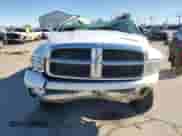 2005 Dodge 3500 SLT z VIN 3D7LS38C95G782475, wystawiony jako Copart lot #45268595 z przebiegiem Nie podano mil oraz Szkoda całkowita • Salvage title. Historia ofert i sprzedaży dostępna na DreamBid. Obrazek 5.