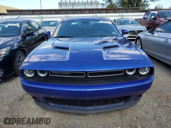 ✅ 2019 Dodge Challenger SXT • VIN: 2C3CDZAG2KH530068 • Lot: 49043973. Wystawiony na Copart z przebiegiem 85 568 mil. Bezpłatny archiwum sprzedaży aukcyjnych z USA i szczegółowy raport historii pojazdu na DreamBid. Zdjęcie 5.